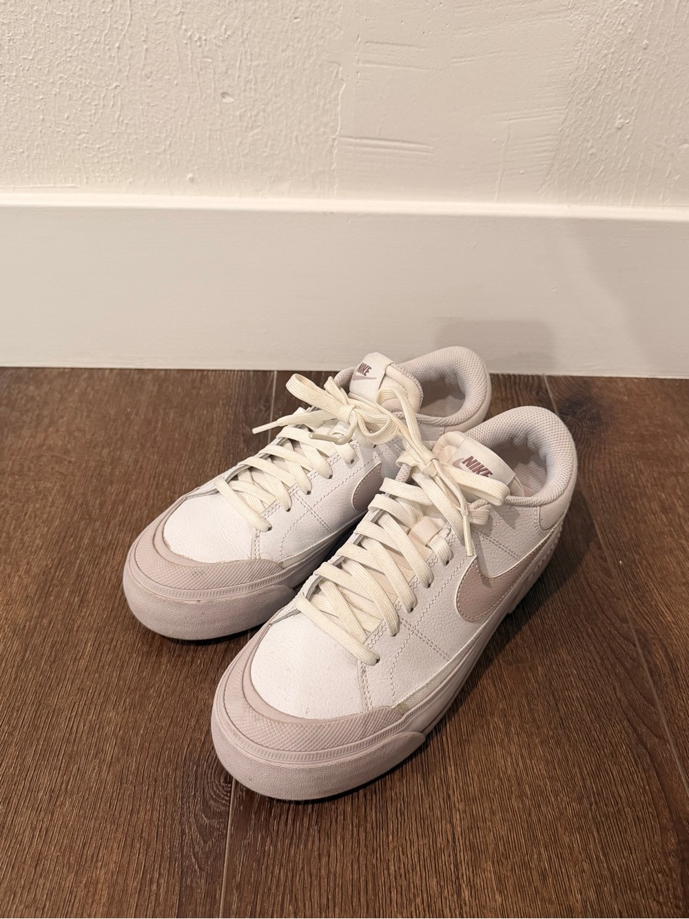 Nike Women’s White and Cream Low-Top Sneakers